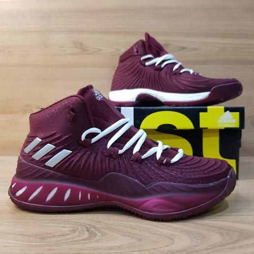 black red gold sepatu basket 