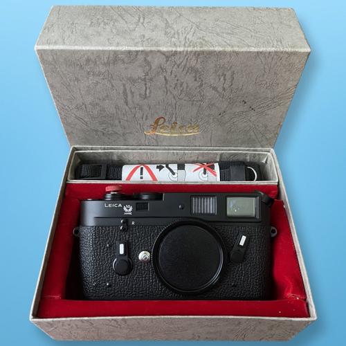 【美品/箱付き】LEICA M4 50JAHRE 50周年記念モデル　ブラック 中古】(ライカ) Leica M4 ブラッククローム 50周年記念モデル 中古