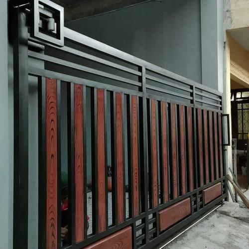 Jual Pagar Minimalis Full Plat Motif Cat Serat Kayu - Kota Bogor