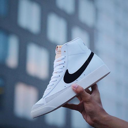 nike blazer mid id