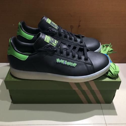 stan smith hulk