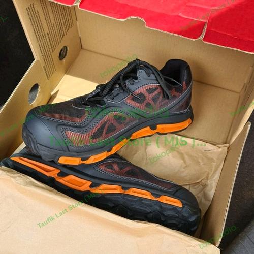 safety shoes athletic
