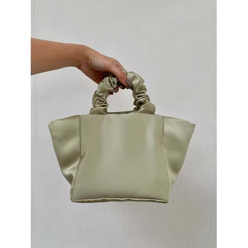 Gambar Pistachio Scrunchie Bag 🌱 dari ronaapsari Jakarta Selatan Tokopedia
