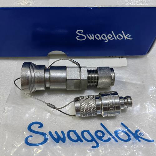 2x Swagelok SS-QC6-B-600 Quick Connect Body - 0.5 Cv, 3/8" Fitting - Made In USA