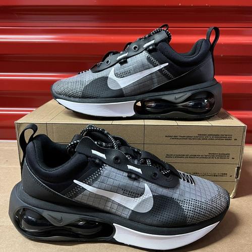 air max 2021 black and white