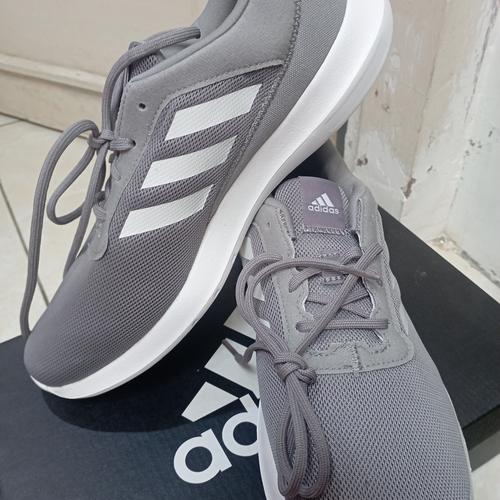 Jual sepatu adidas cowok coreracer FX3591 - Abu-abu, 43⅓ - Kab. Kudus -  KissBee | Tokopedia