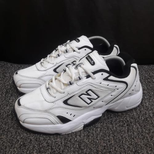 new balance 452 black and white sneakers