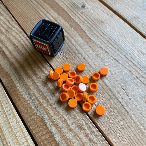 Lego part orange tile round 1x1 no 98138 di Mekabrick Tokopedia