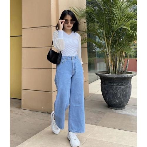 KULOT JEANS WANITA Kita produksi sendiri ya sist, memakai satu pola ( dasar  pembuatan cutting kain ) \u0026 sedetail mungkin mengutamakan potongan kain agar  tetap nyaman dipakai, jadi orderan pertama \u0026 ...