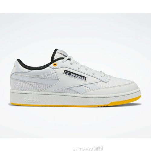 Jual Jurassic world x Reebok club C Revenge Limited - 42 - Jakarta Timur -  GIBRAN_STORE13 | Tokopedia