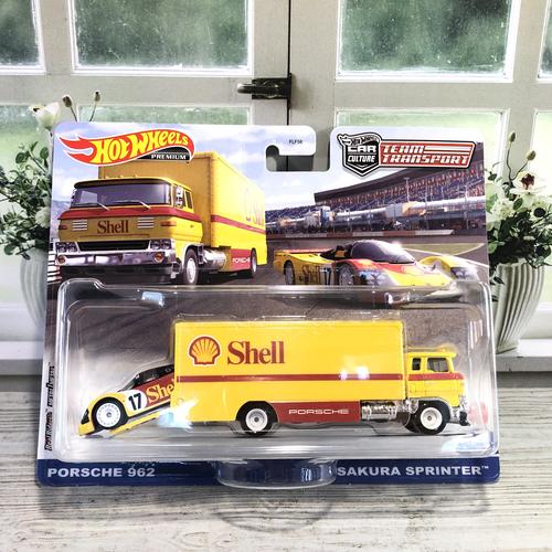 Hot Wheels Team Transport - Porsche 962 & Sakura Sprinter, échelle 1:64, Neuf, AC58