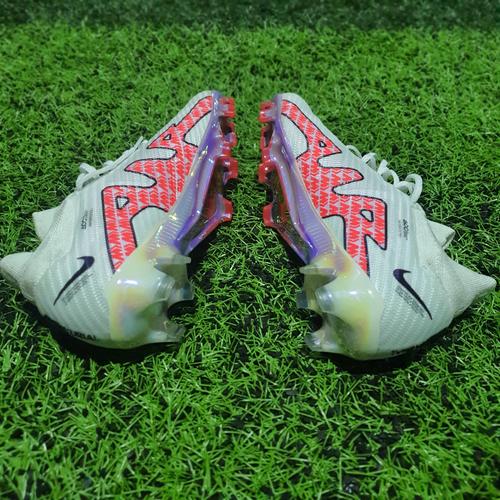 sepatu bola mercurial superfly