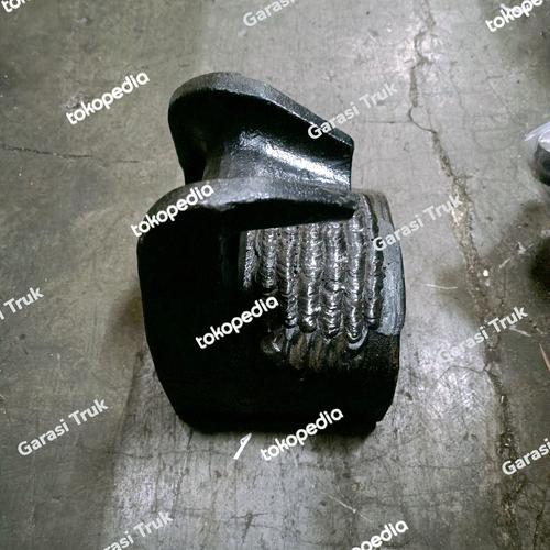 Jual Leher Angsa Bracket Dudukan Per Hino & Mitsubishi - Kiri (LH ...