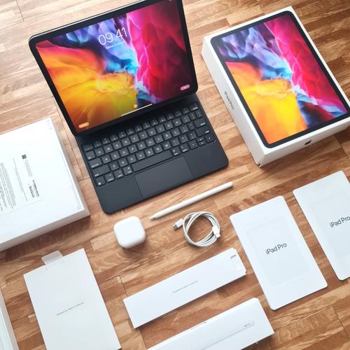 iPadAir11インチ 128、MagicKeyboard、PencilPro 厚ぼったく
