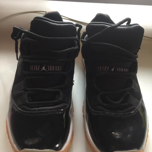 Jual SEPATU NIKE AIR JORDAN 11 RETRO Low (UPC terdaftar) - Jakarta Timur -  Javasche Indies Shop | Tokopedia