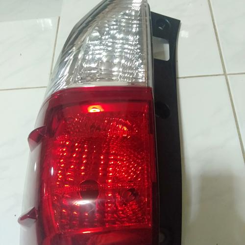 Mengupas Tuntas Lampu Stop Innova 2008: Fungsi, Jenis, Perawatan, dan Penggantian