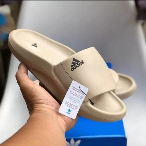 Adilette 36 Sandal Pria ADIDAS ADILETTE COMFORT GV9736 ORIGINAL