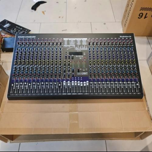 Soundtech ST244 24チャンネルミキサー Soundtech ST244 24チャンネルミキサー Soundtech ST244 24