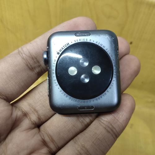 Apple Watch Series 3 42mm 絞り込ん スペースグレーアルミニウム 