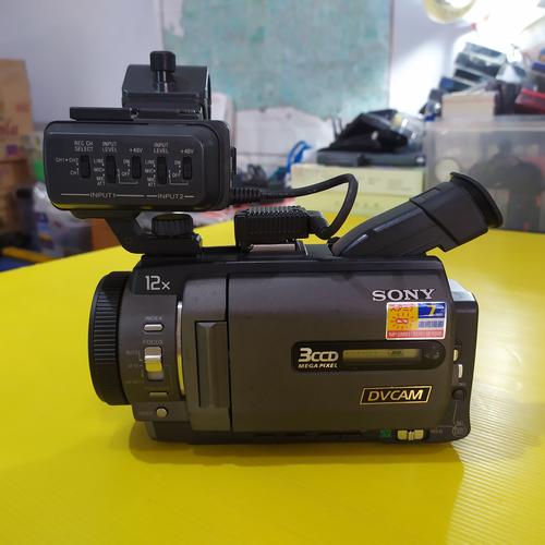 Jual BROADCAST PRO 3CCD HANDYCAM SONY PDX10P DVCAM MINI DV VINTAGE