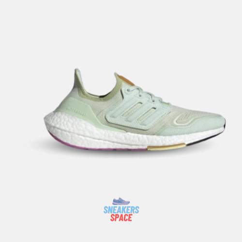 SEPATU LARI ADIDAS ULTRABOOST 22 LINEN GREEN WOMAN 36⅔ di Sneakers Space  Tokopedia