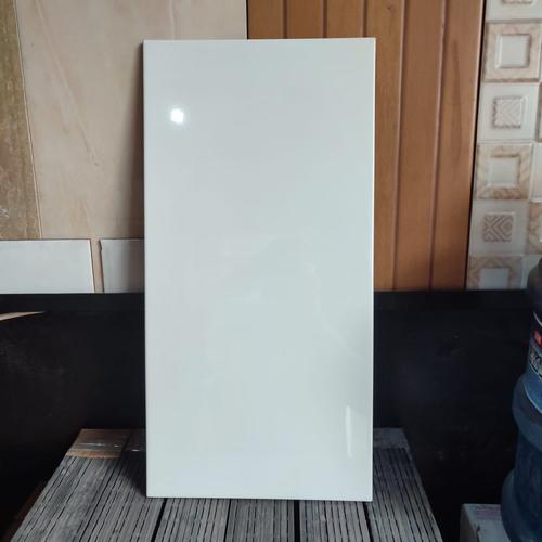 Jual keramik 30x60 dinding putih polos - Kab. Bogor - HadeGranit
