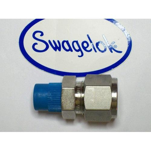 Jual Male Connector 1/2 in od x 1/4 in Male NPT Swagelok Jakarta