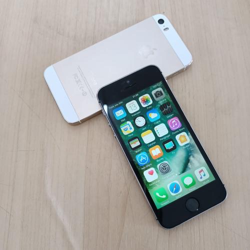 iPhone 5s 32GBシルバー バッテリー新品！キャリアワイモバイル