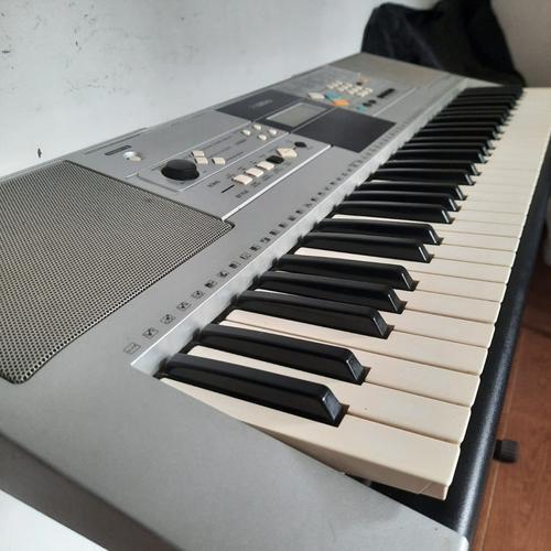 Jual Keyboard Yamaha PSR E323.bs recording permainan kita Jakarta