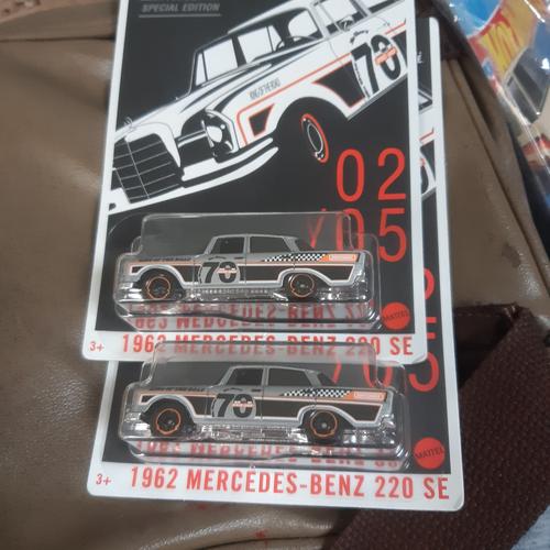 Matchbox Mercedes-Benz 220 SE 1962 - 70 Jahre Special Edition Silber