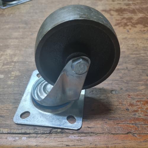 Jual Roda besi ukuran 3 inch model plat hidup - Jakarta Barat - Sarang ...