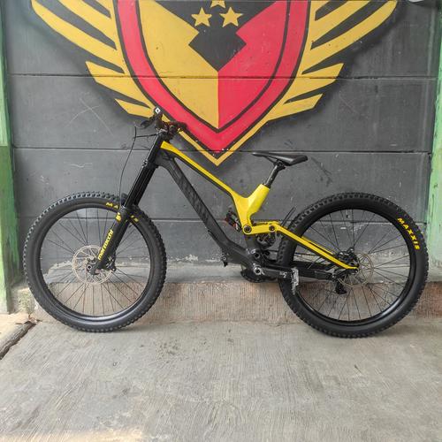 Jual (SOLD/TERJUAL) Sepeda Downhill Canyon Sender 2018 Size M