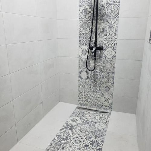 Jual Keramik Kamar Mandi/Lantai Kamar Mandi/Kamar Mandi Minimalis