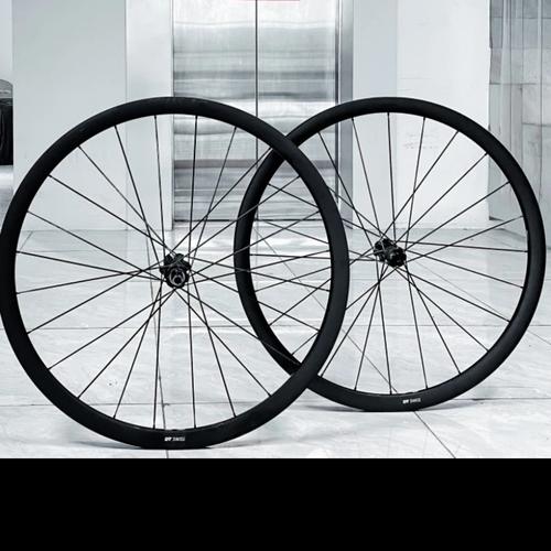 Jual wheelset dt swiss p1800 spline DB sram XDR tubeless ready - Kota ...
