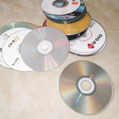 Jual cd atau dvd bekas buat karya seni dekorasi dll - Kota Tangerang ...
