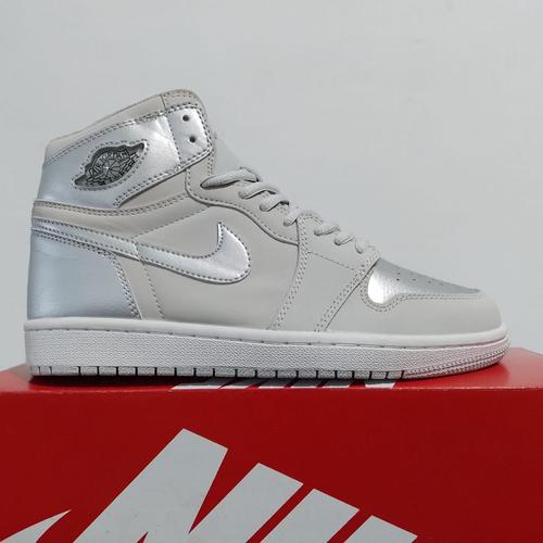 Jual SEPATU NIKE AIR JORDAN RETRO HIGH METALLIC SILVER SIZE 40