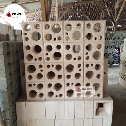Jual Roster beton minimalis,loster,roster motif tapak kucing list - Abu ...