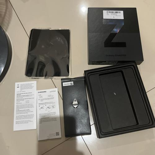 Jual dus original copotan samsung galaxy z fold3 fold Hijau