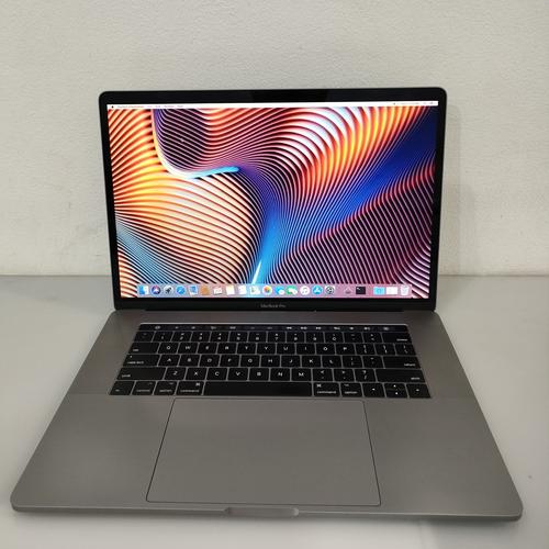 MacBook pro 15インチ 2017 タッチバー搭載