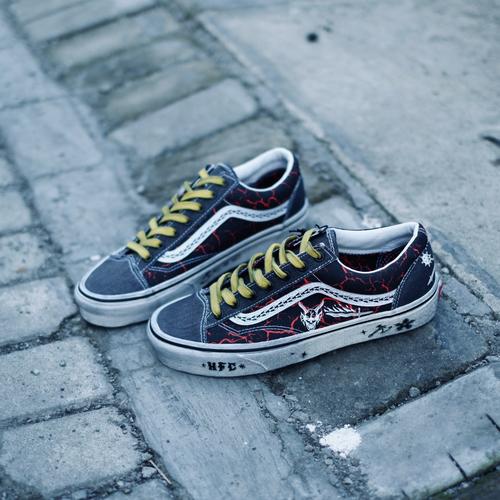vans edition limited