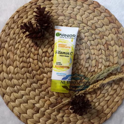 Jual GARNIER BRIGHT COMPLETE VITAMIN C FACE WASH SCRUB FOAM 100ML