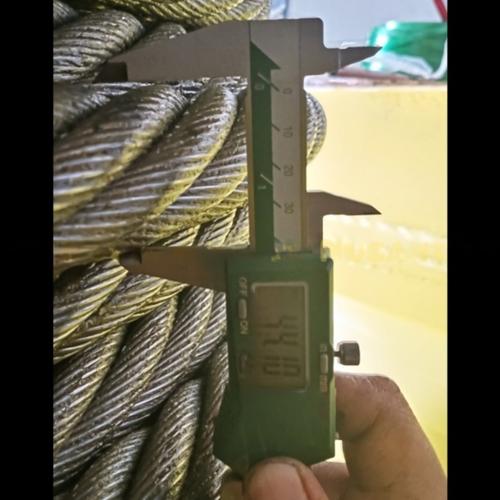 Jual Wire Rope 44mm 6x41 IWRC Ungalvanised Putar Kiri LHOL SERTIFIKAT ...