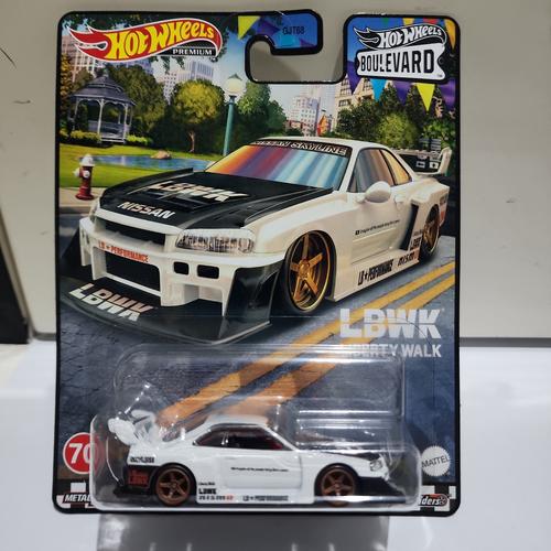 Jual Hotwheels Premium Boulevard LBWK Super Silhoutte Nissan Skyline GT ...