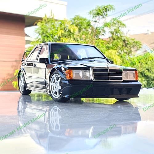 Solido - 1:18 - Mercedes-Benz 190E 2.5-16 Évolution II