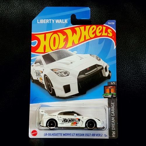 Jual Hot Wheels Nissan GTR R35 LBWK White - Kab. Sidoarjo - Ocean ...