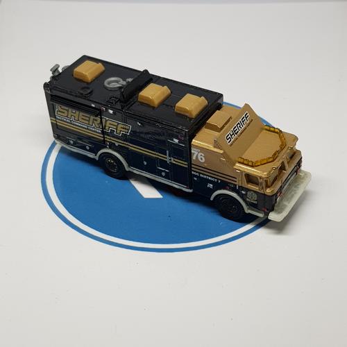 Jual Matchbox Mobile Command Vehicle Truck Junk not hotwheels diecast ...