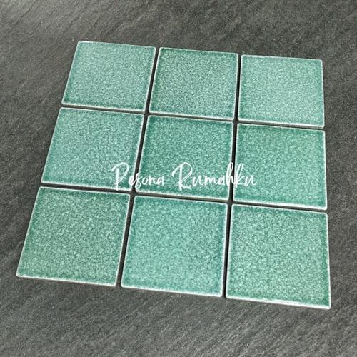 Jual Keramik Kolam Renang Warna Hijau Laut Type GRANDE 363 JARING