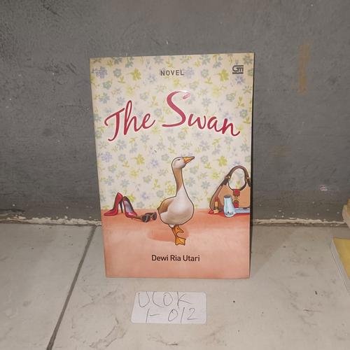 Dewi Ria Ut Jual Novel the swan dewi ria Utari - Kota Depok - Toko Buku Ucok ...