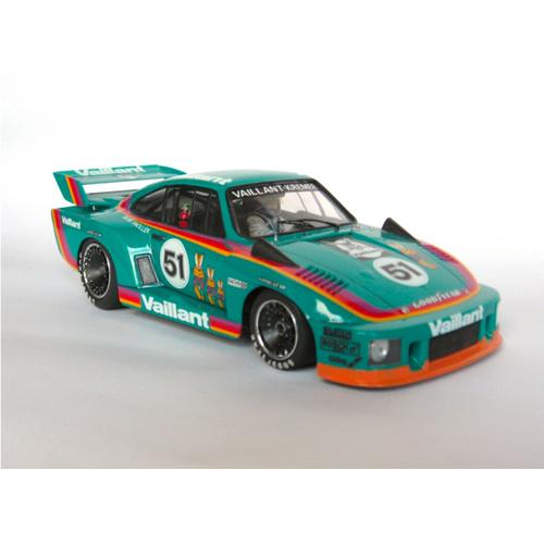 Kit maquette Tamiya 1/20 Kremer Porsche 935 Turbo avec