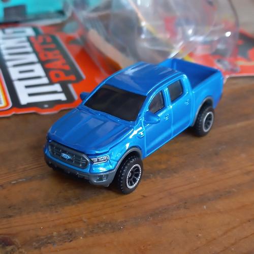 Jual MATCHBOX FORD RANGER 2019 MOVING PARTS BIRU LOOSE - Kota Tangerang ...